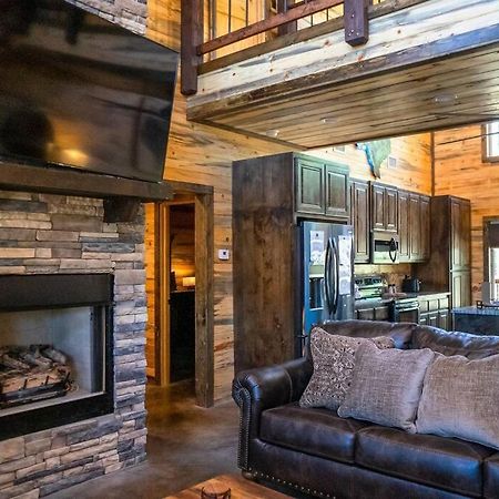 The Big Tex Luxury Cabin Is Epic Broken Bow Luaran gambar