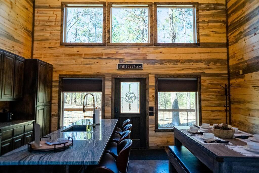 The Big Tex Luxury Cabin Is Epic Broken Bow Luaran gambar