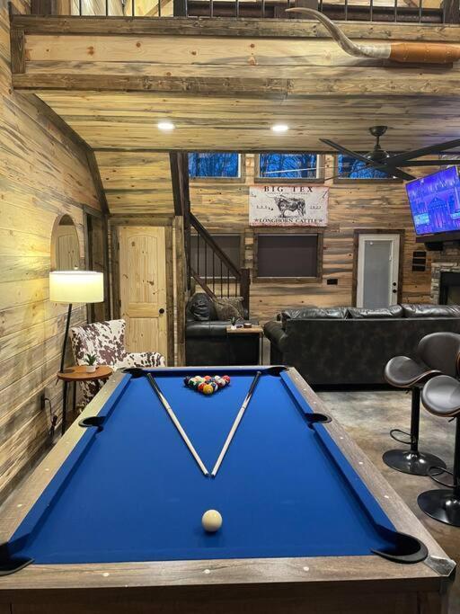 The Big Tex Luxury Cabin Is Epic Broken Bow Luaran gambar