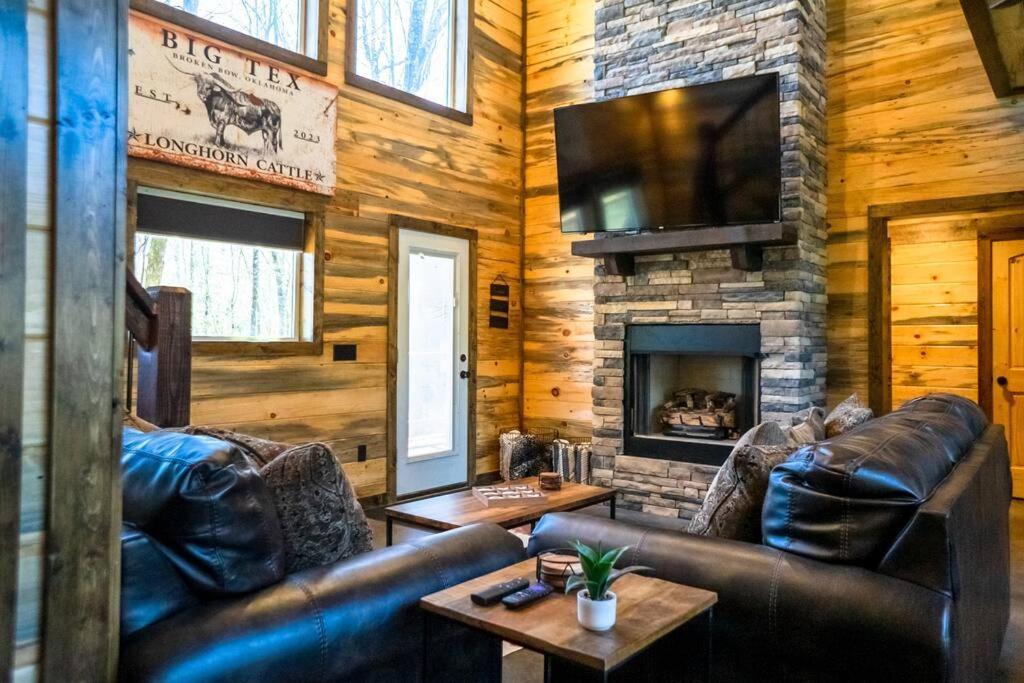 The Big Tex Luxury Cabin Is Epic Broken Bow Luaran gambar