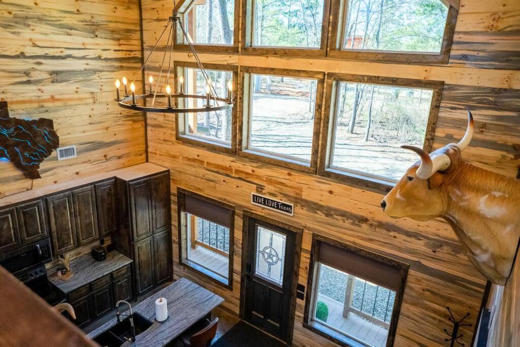 The Big Tex Luxury Cabin Is Epic Broken Bow Luaran gambar