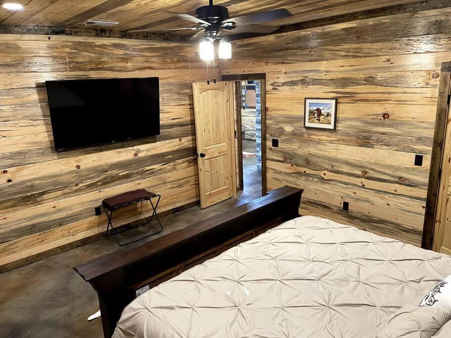 The Big Tex Luxury Cabin Is Epic Broken Bow Luaran gambar