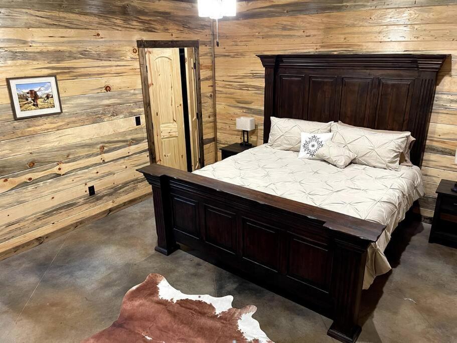 The Big Tex Luxury Cabin Is Epic Broken Bow Luaran gambar