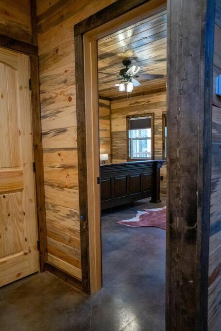 The Big Tex Luxury Cabin Is Epic Broken Bow Luaran gambar